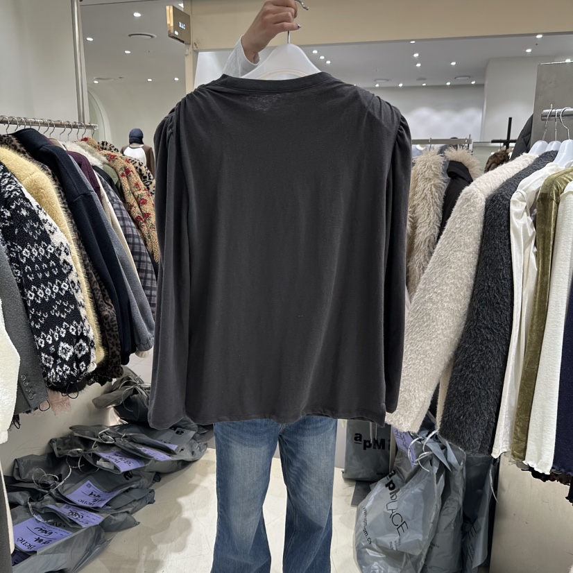 SHOP BENE_Bene東大門直郵26秋冬寬松圓領長袖T恤落肩圓領寬松SHOP BENE_Bene長袖T恤