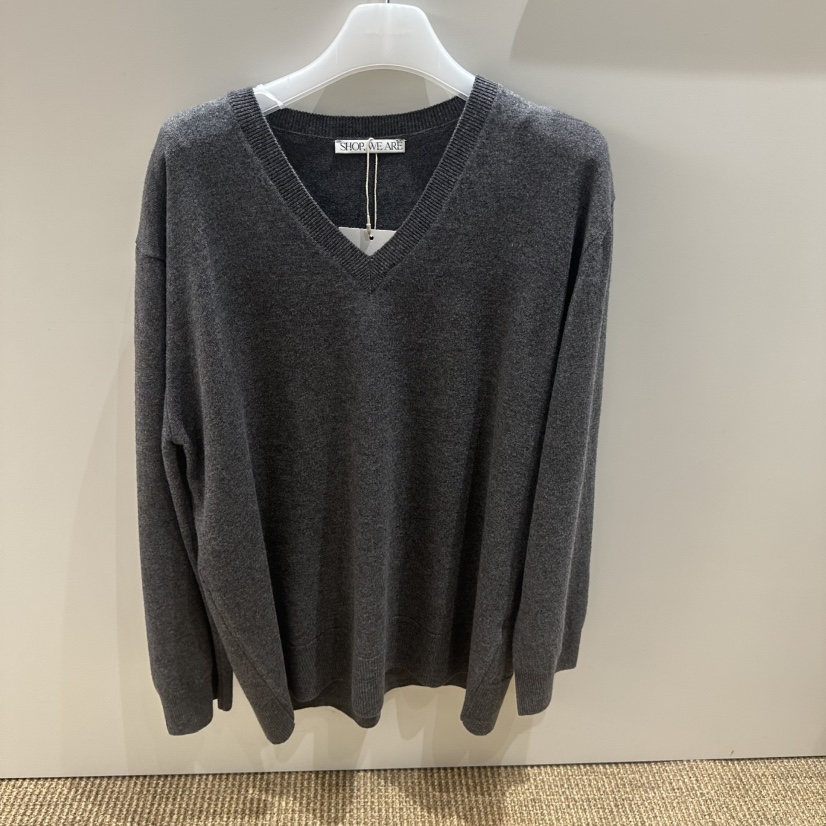 SHOP_WE ARE東大門代購26秋冬V領不規則下擺針織衫V領羅紋SHOP_WE ARE針織衫圖色3灰色
