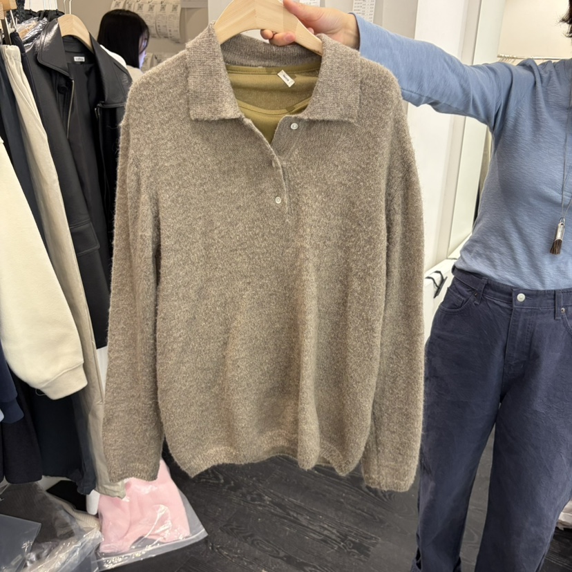 TAFFETA/MURET/ROBERTI東大門代購26秋冬翻領針織毛衣落肩翻領TAFFETA/MURET/ROBERTI毛衣圖色1