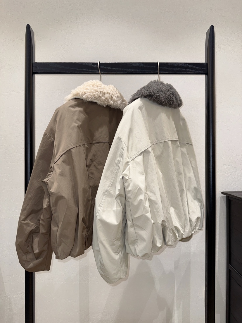 BOHEME_NDE韓國代購26秋冬毛領短款羽絨服羊皮落肩紐扣絎縫BOHEME_NDE短款羽絨服