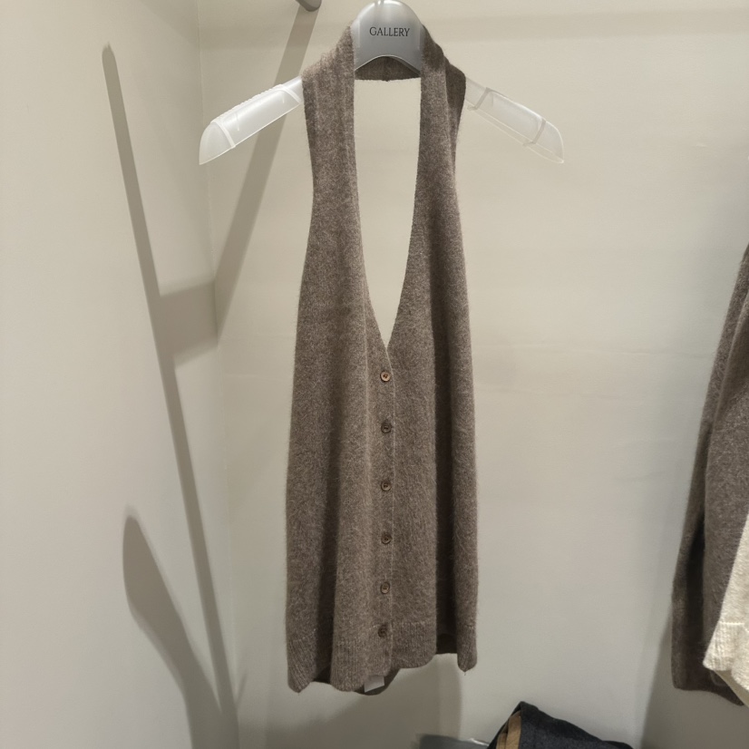 GALLERY-P韓國代購26秋冬掛脖針織背心吊帶狐貍露背紐扣羅紋GALLERY-P吊帶/背心圖色2