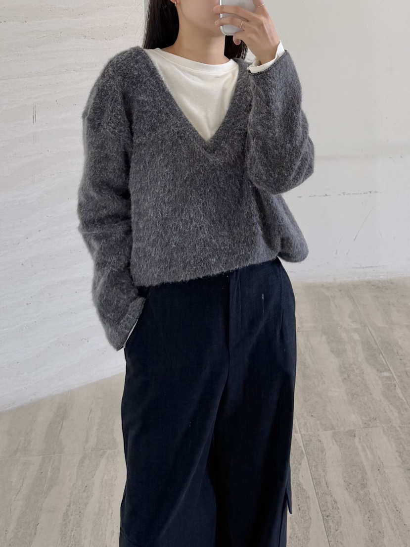 URBANE cloth東大門直郵26秋冬深V領長毛絨毛衣深V領落肩URBANE cloth毛衣
