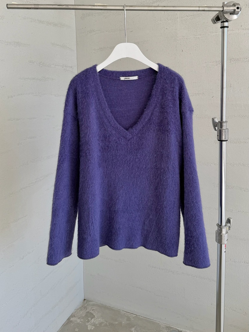 URBANE cloth東大門直郵26秋冬深V領長毛絨毛衣深V領落肩URBANE cloth毛衣圖色3