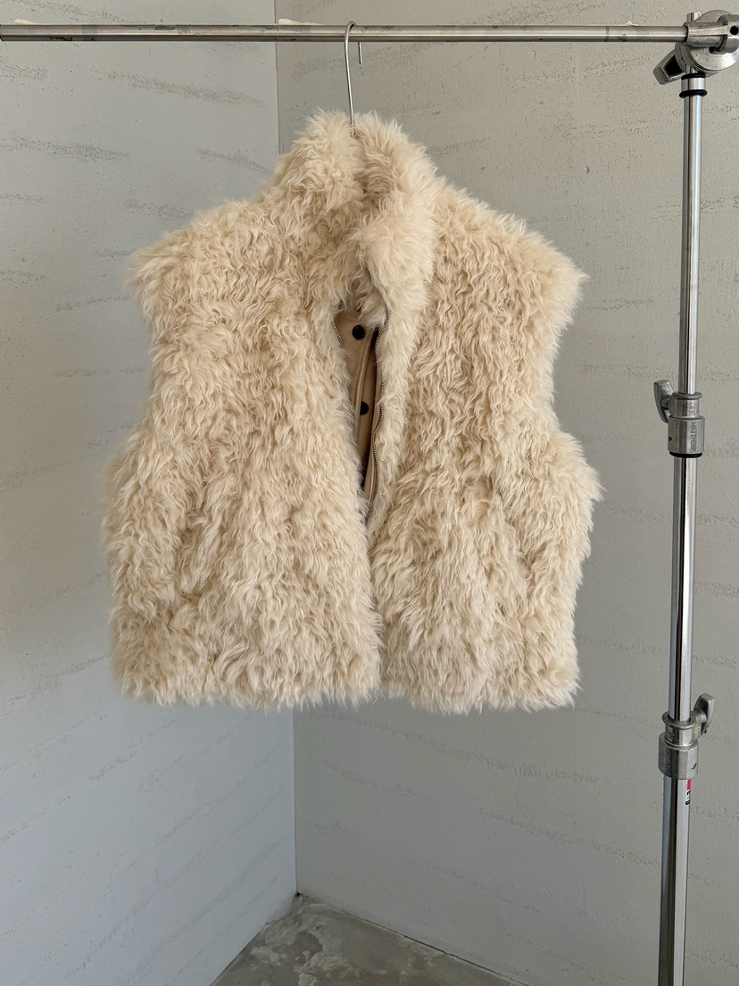 URBANE cloth韓國代購26秋冬毛絨立領層疊馬甲立領疊穿無袖URBANE cloth馬甲圖色1