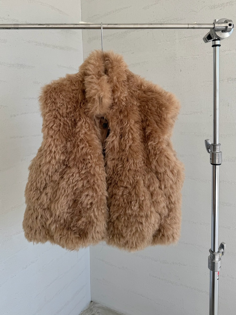URBANE cloth韓國代購26秋冬毛絨立領層疊馬甲立領疊穿無袖URBANE cloth馬甲圖色2