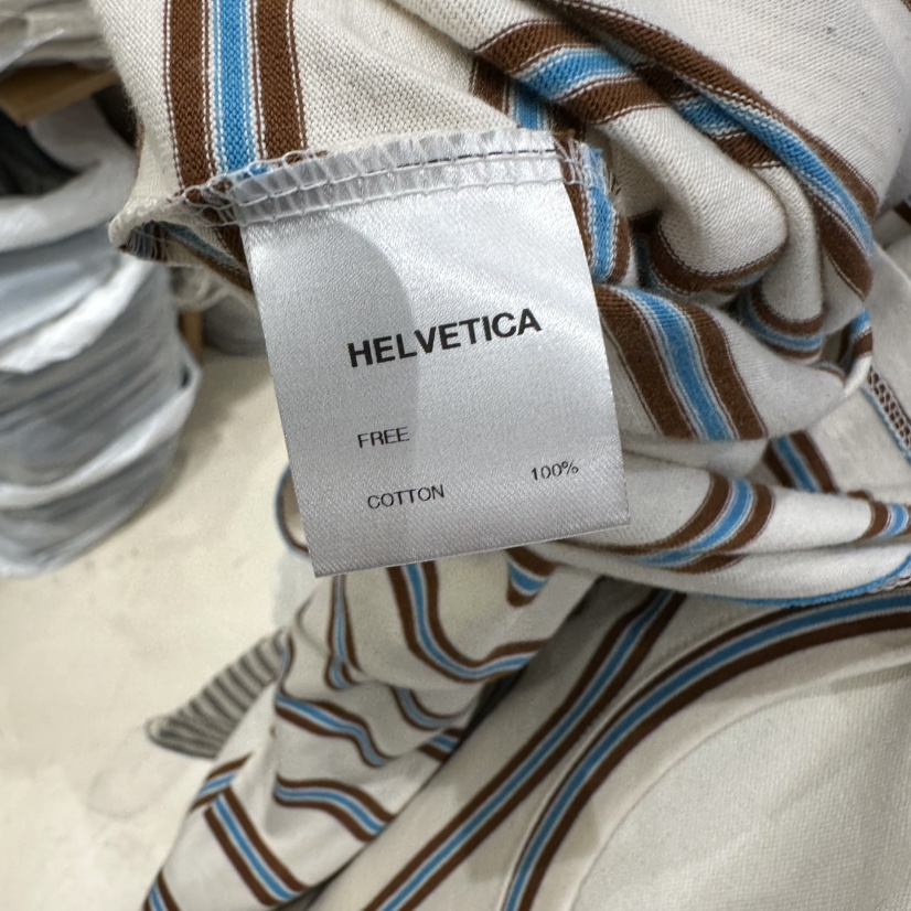 HELVETICA東大門實拍26秋冬寬松圓領條紋長袖T恤落肩圓領寬松HELVETICA長袖T恤