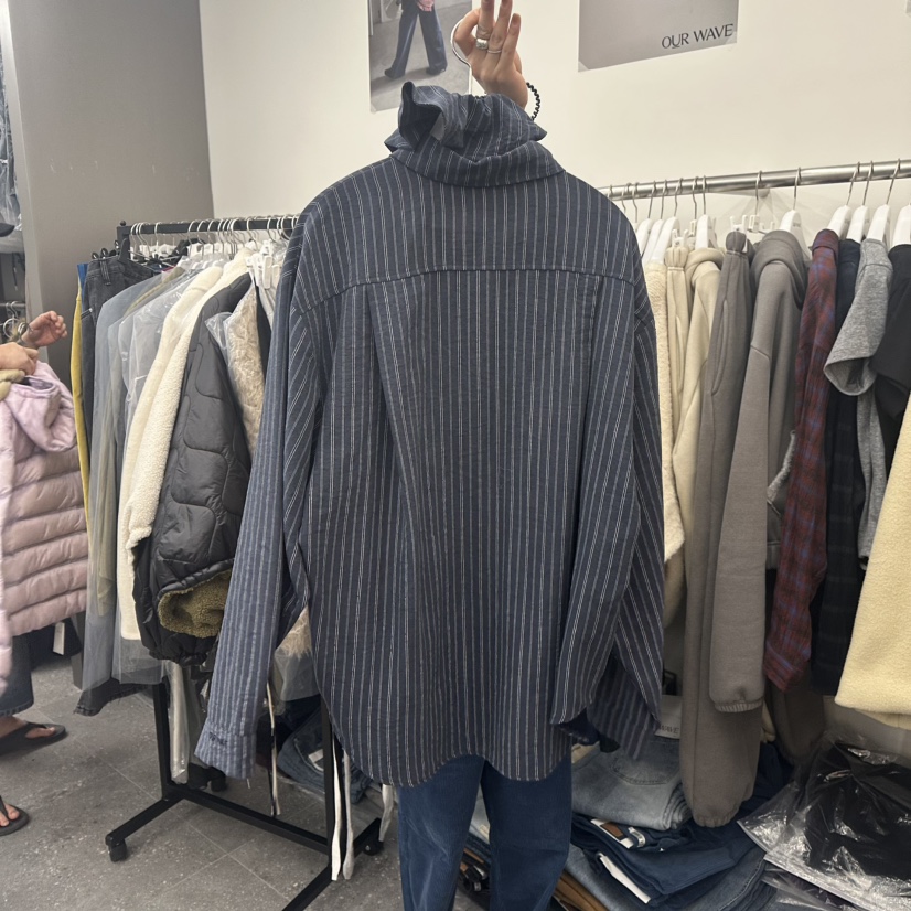 OURWAVE/OUR ROOM東大門代購26秋冬寬松豎條紋襯衫蕾絲衫含頭OURWAVE/OUR ROOM襯衫/蕾絲衫