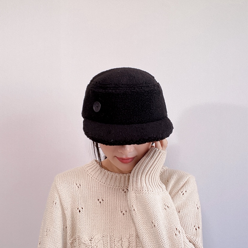 LOVELY HAT東大門直郵26秋冬毛絨短檐裝飾扣帽帽子LOVELY HAT帽子