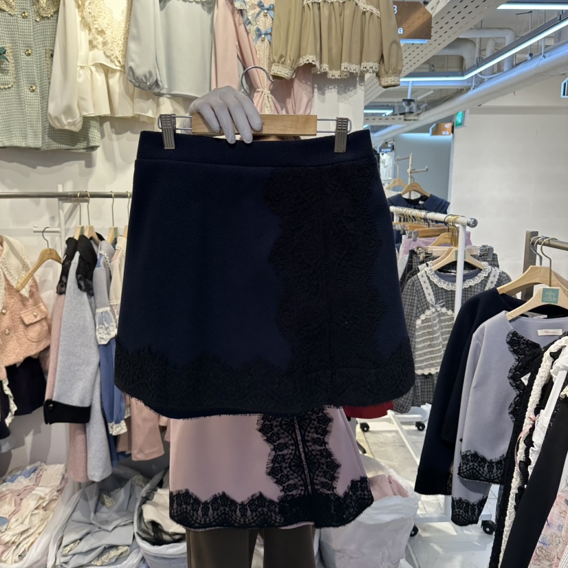 Papaine/HALMADE東大門代購26秋冬蕾絲拼接短裙褲蕾絲花黑色Papaine/HALMADE裙褲圖色3