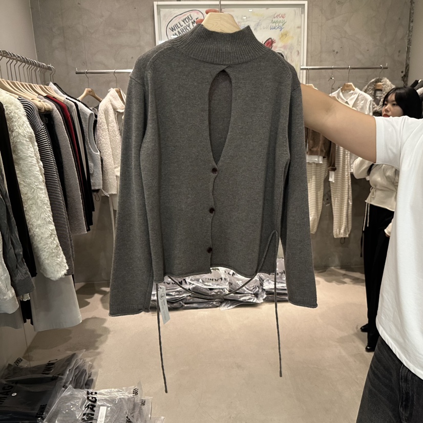 LAMAGIEPIE/LAMAGIE GREY東大門代購26秋冬系帶收腰針織衫系帶LAMAGIEPIE/LAMAGIE GREY針織衫