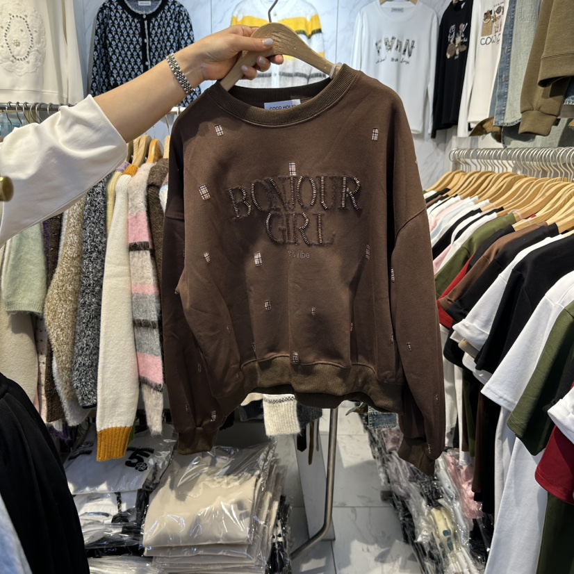 COCO HOLIC東大門實拍26秋冬刺繡格紋圓領短款衛衣格紋落肩圓COCO HOLIC衛衣圖色2