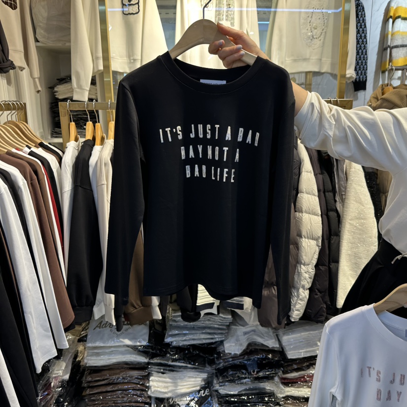 COCO HOLIC韓國代購26秋冬圓領字母印花長袖T恤字母印花圓領COCO HOLIC長袖T恤圖色3