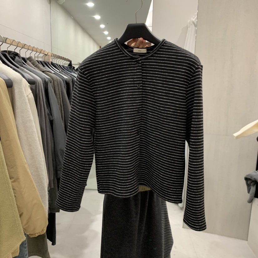 ETTER-B韓國直郵26秋冬圓領條紋羊毛開衫單排扣開襟衫圓領ETTER-B開衫圖色2黑