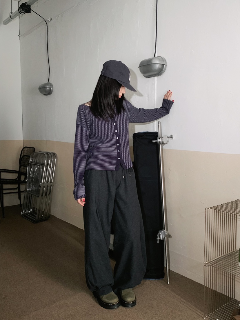 MOMENTUM東大門實拍26秋冬船領條紋開衫單排扣船領落肩開衫條MOMENTUM開衫