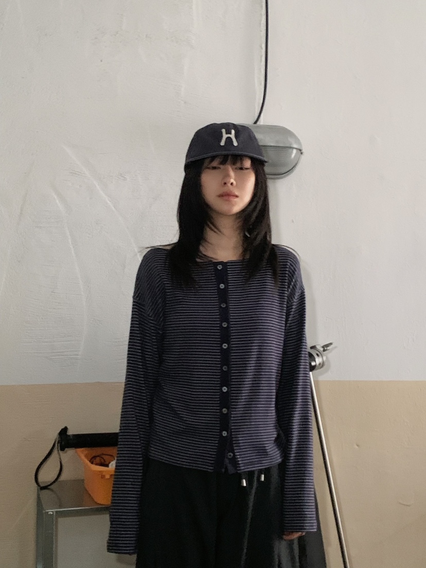 MOMENTUM東大門實拍26秋冬船領條紋開衫單排扣船領落肩開衫條MOMENTUM開衫
