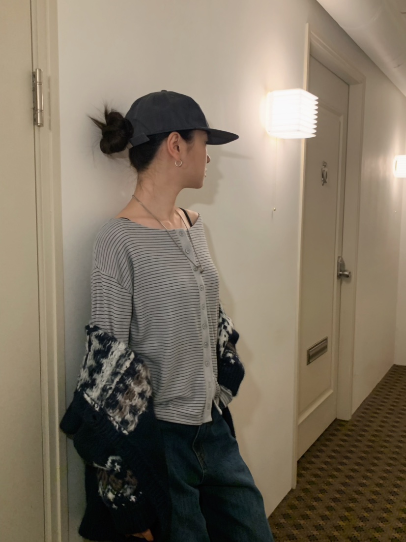 MOMENTUM東大門實拍26秋冬船領條紋開衫單排扣船領落肩開衫條MOMENTUM開衫