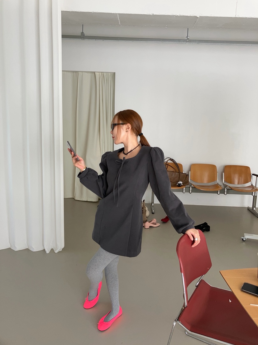 MADE-P東大門代購26秋冬系帶泡泡袖短款連衣裙A字廓形拉鏈開合MADE-P連衣裙