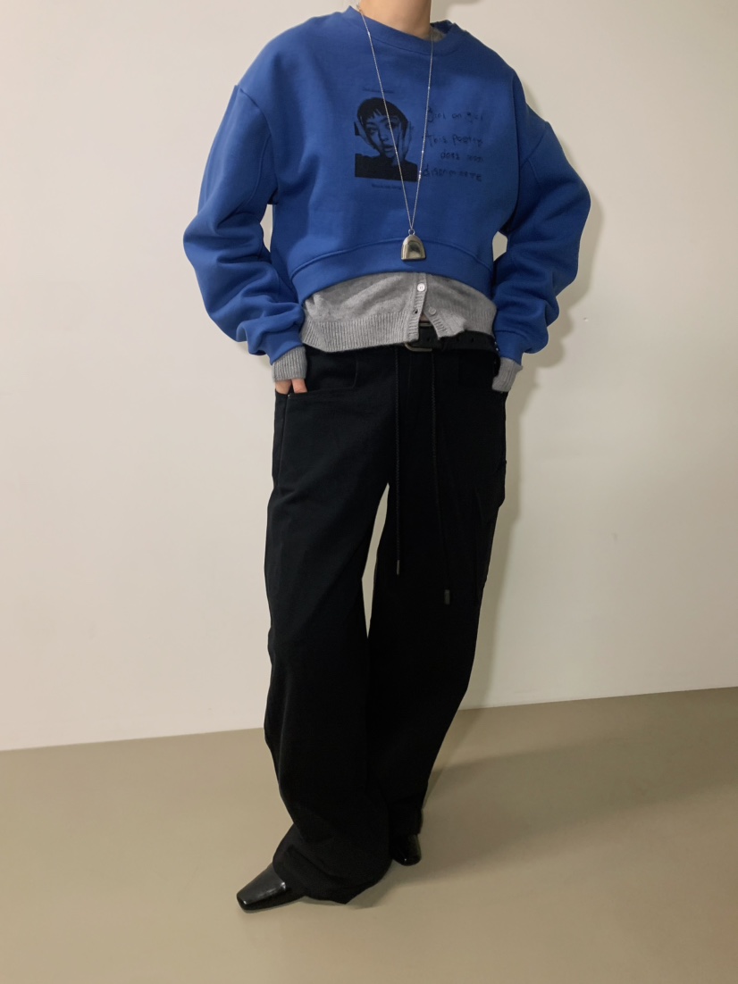MOMENTUM東大門直郵26秋冬短款加絨印花衛衣加絨短款落肩圓領MOMENTUM衛衣