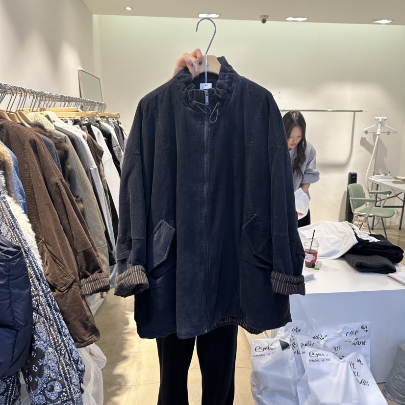 eyeful韓國直郵26秋冬寬松燈芯絨立領夾克立領落肩褶皺寬松eyeful夾克圖色3墨色