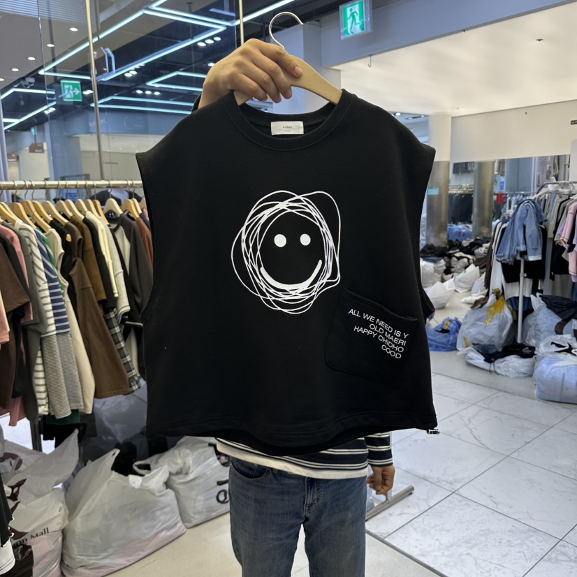 K STORY韓國代購26秋冬涂鴉笑臉無袖背心吊帶字母印花口袋抽繩K STORY吊帶/背心圖色2
