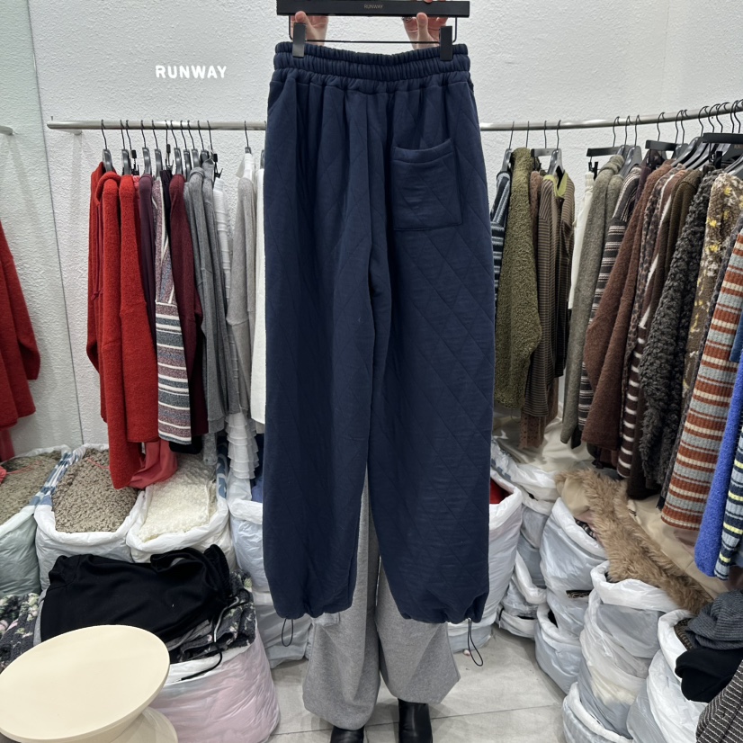 RUNWAY東大門實拍26秋冬菱格絎縫抽繩休閑褲可調節抽繩絎縫RUNWAY休閑褲