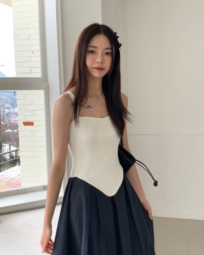 ALMOND PEPE韓國直郵東大門代購女裝新品職業人氣吊帶背心ALMOND PEPE吊帶/背心