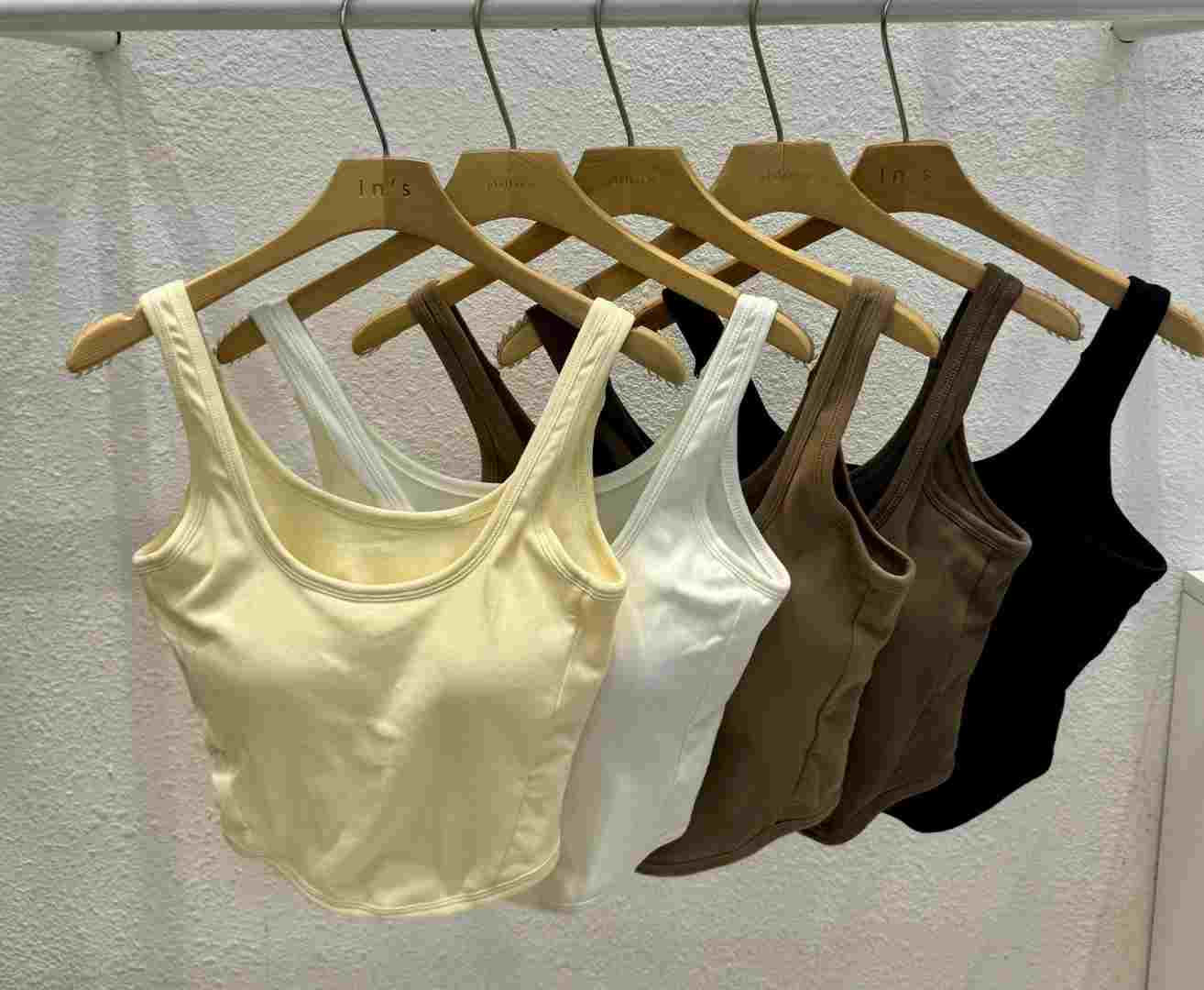 OUT FIT韓國直郵女裝新品熱賣時尚休閑人氣24春夏吊帶背心WEEKLY吊帶/背心