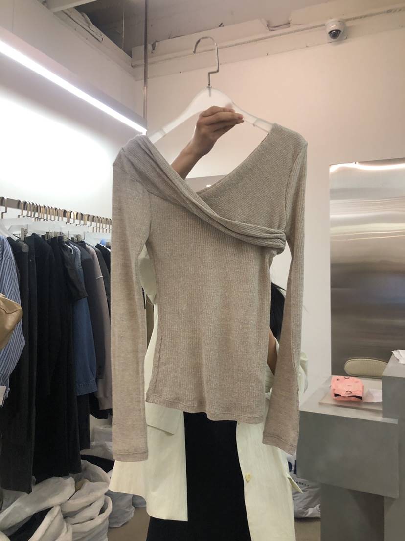 WEARABLE韓國直郵女裝新款時尚推薦熱賣真品24春夏長袖T恤WEARABLE長袖T恤