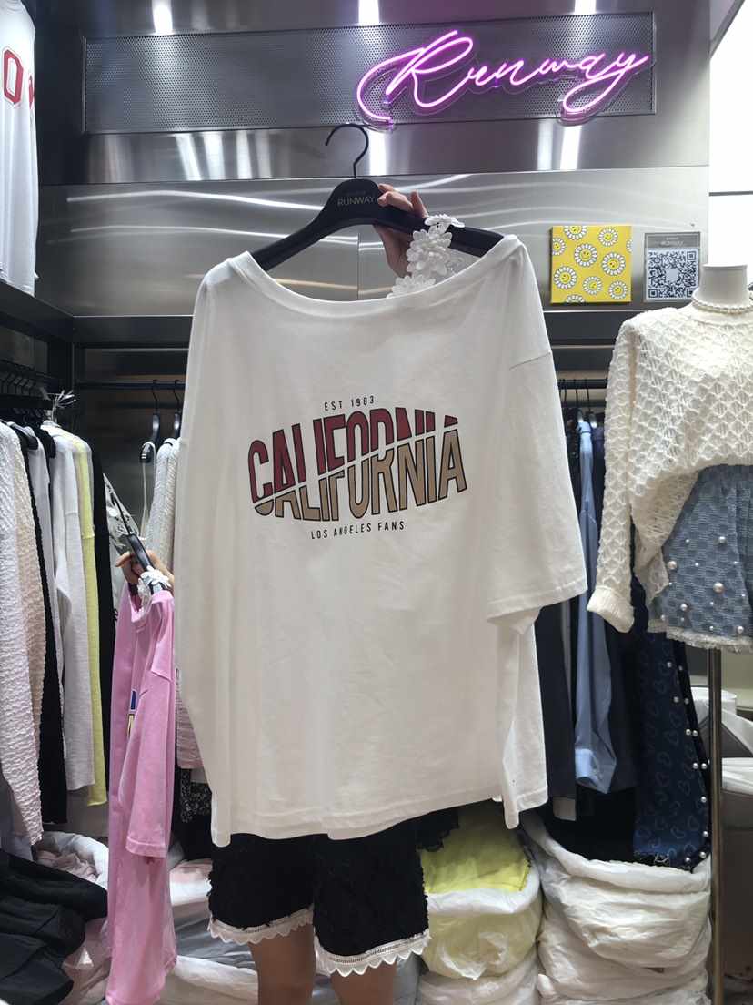 RUNWAY韓國直郵東大門代購女裝新品時尚推薦職業人氣24春夏T恤RUNWAYT恤