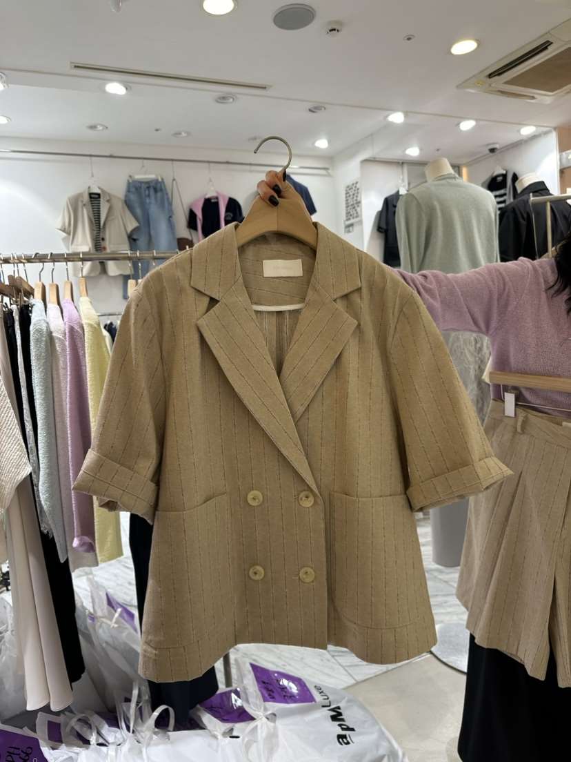 YIKHO STYLE韓國直郵女裝新品職業休閑熱賣推薦人氣24春夏夾克YIKHO STYLE夾克