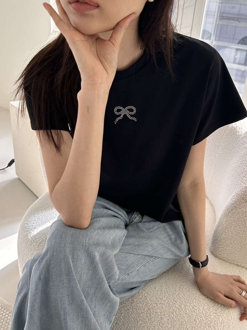 ME MO韓國直郵東大門實拍女裝新品職業24春夏推薦時尚T恤ME MOT恤