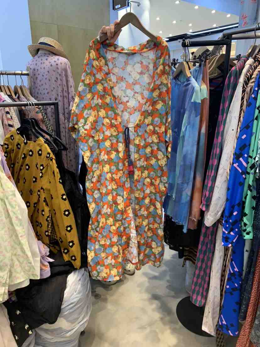 SUISUI直郵韓國代購女裝新品職業熱賣人氣真品推薦襯衫蕾絲衫SUISUI襯衫/蕾絲衫