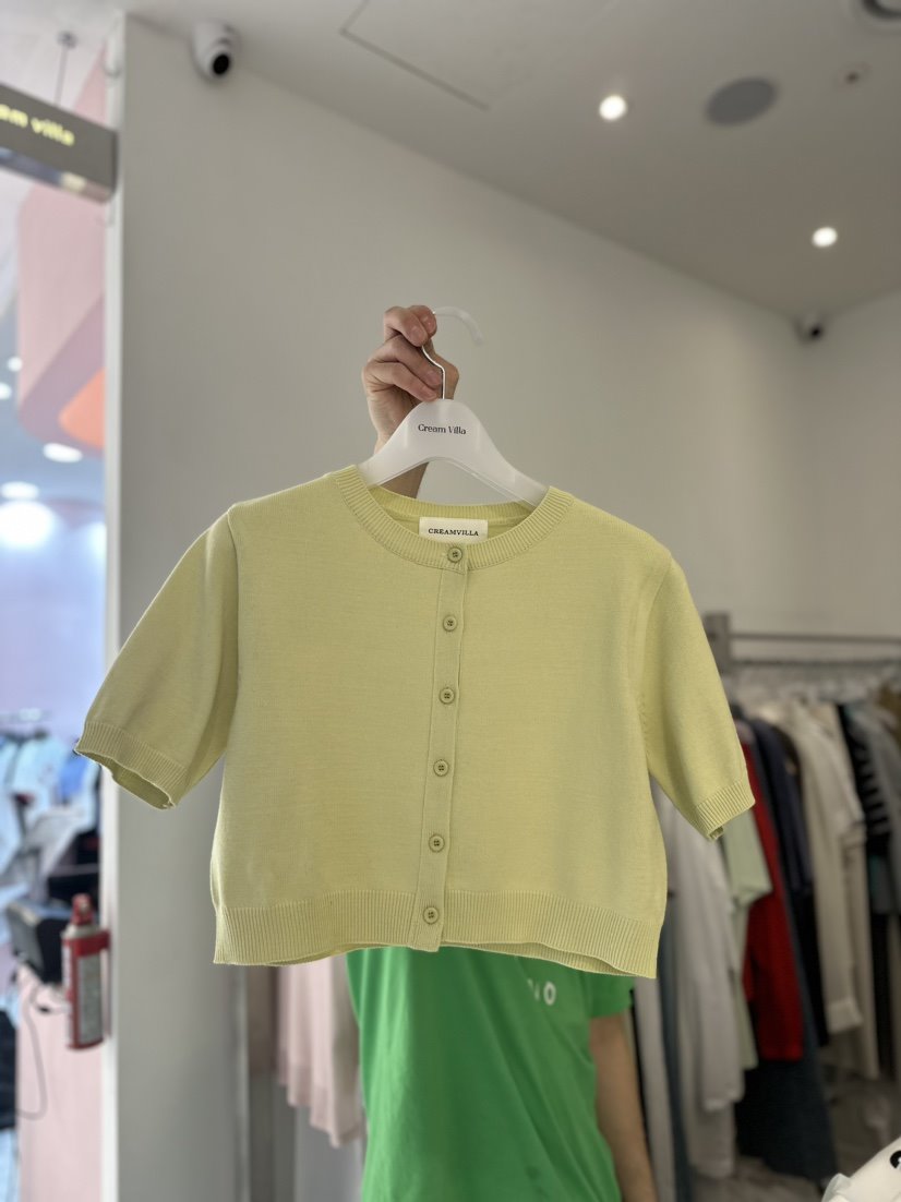 CREAM VILLA（此品牌名稱會遭售假投訴，建議淘寶店鋪商品名稱中不要使用）直郵韓國代購女裝新品真品針織衫短款CREAMVILLA針織衫
