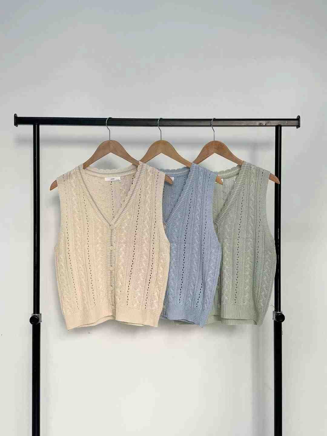 FOUND韓國直郵東大門實拍女裝新品人氣推薦熱賣24春夏馬甲FOUND馬甲