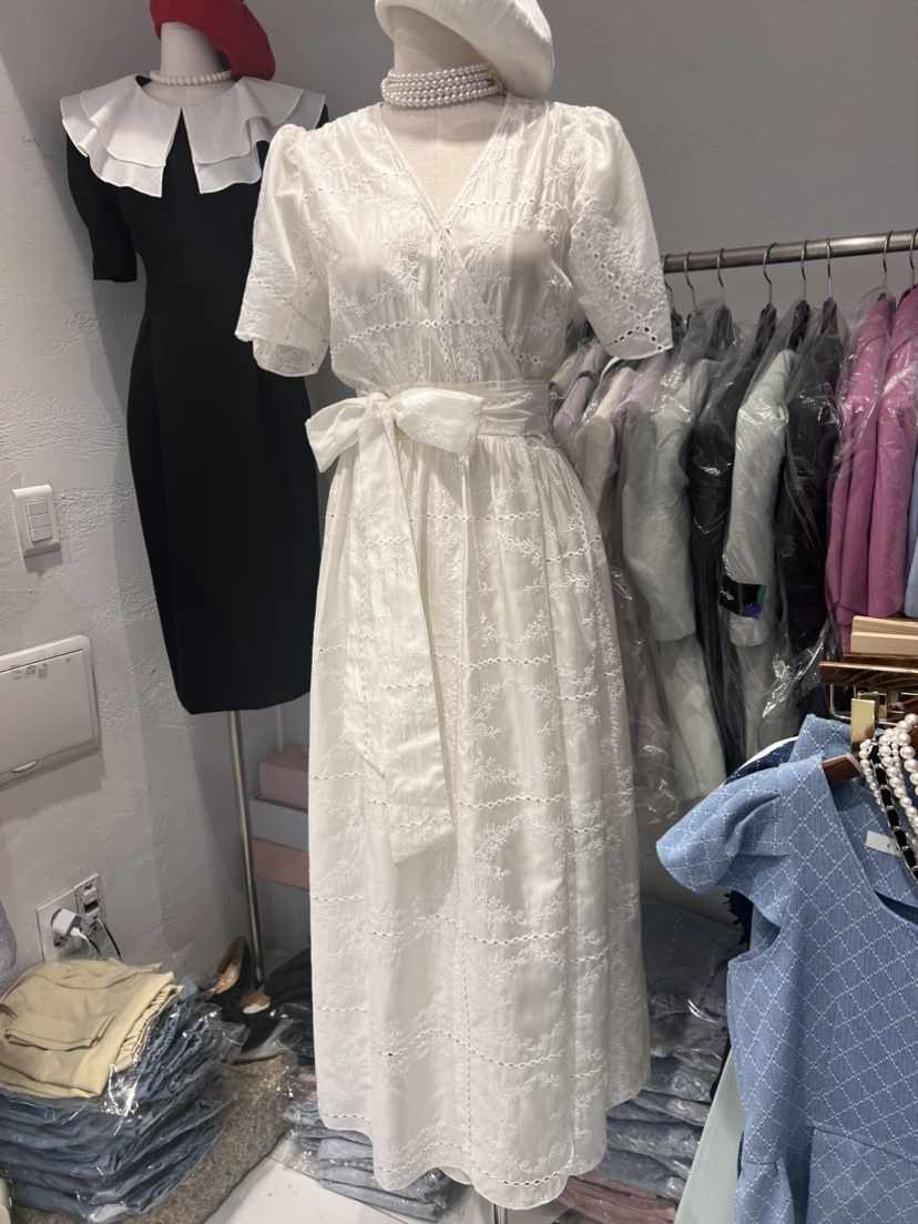 Cat.s韓國直郵東大門實拍女裝新款推薦時尚熱賣真品連衣裙Cat.s____連衣裙