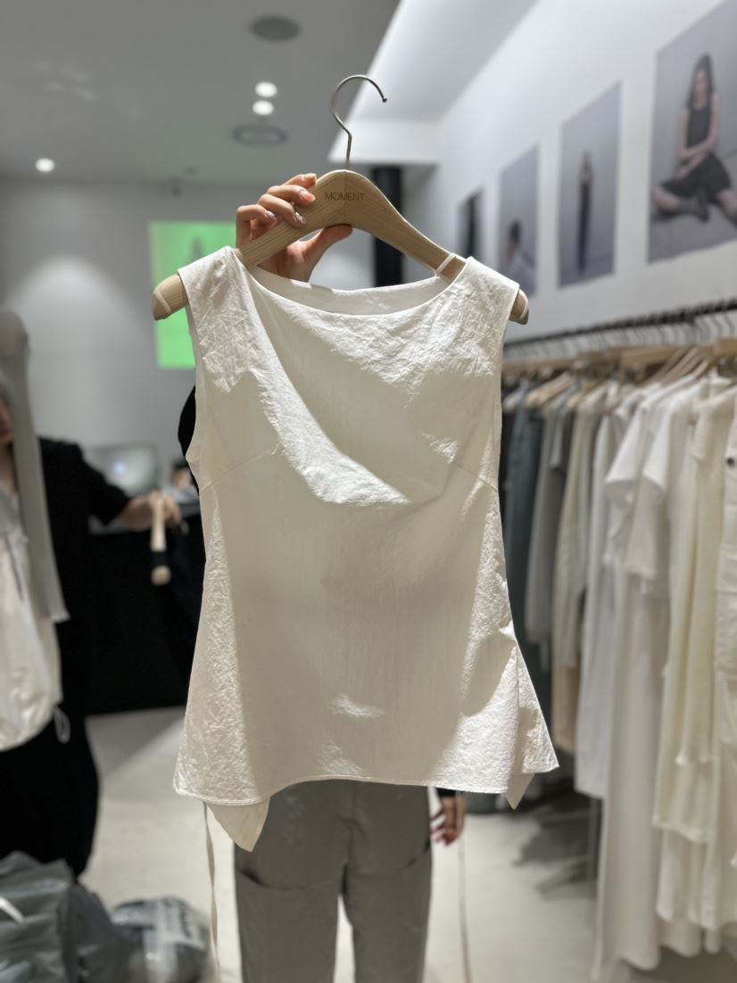 MOMENT韓國直郵女裝新品人氣熱賣休閑時尚推薦職業吊帶背心MOMENT/RECOVER吊帶/背心