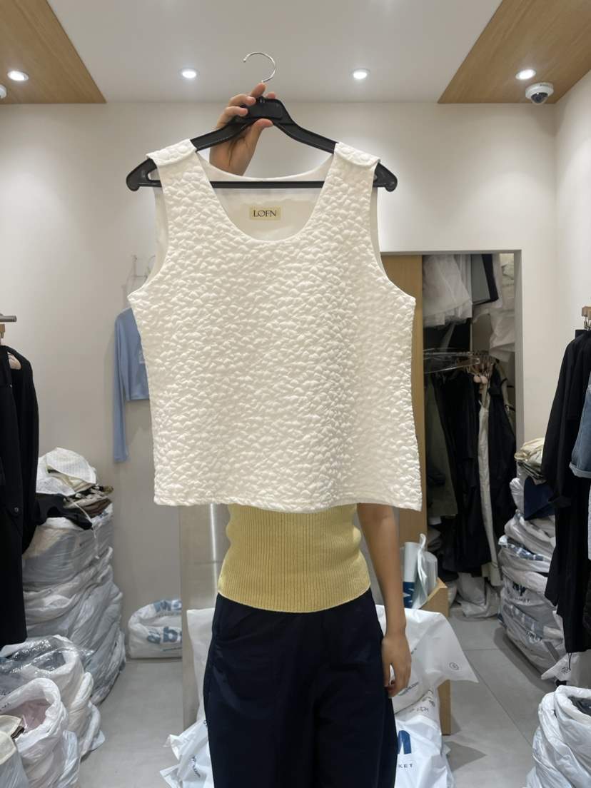 LOFN韓國直郵東大門代購女裝新款24春夏熱賣人氣吊帶背心CURVY吊帶/背心