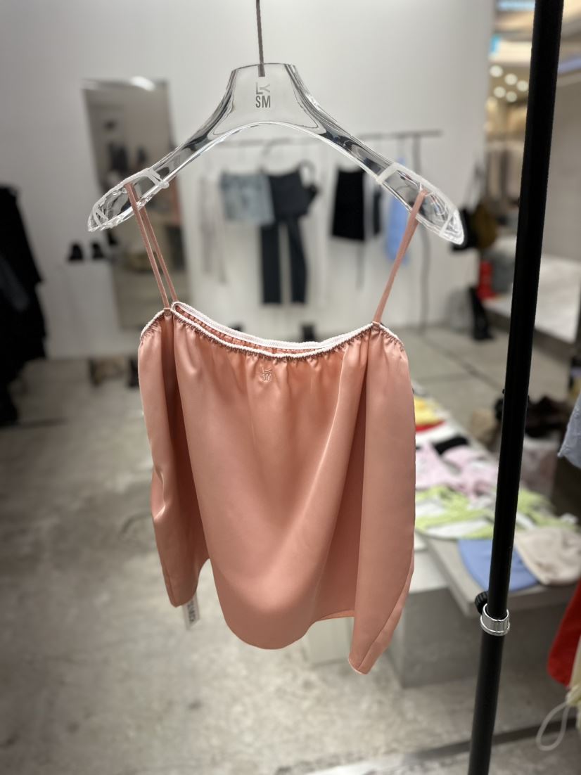 LYSM/MORE THAN YESTERDAY韓國直郵東大門代購女裝新品職業吊帶背心LYSM/MORE THAN YESTERDAY吊帶/背心