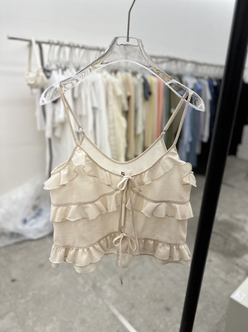 LYSM/MORE THAN YESTERDAY韓國直郵女裝新品真品吊帶背心荷葉邊透視LYSM/MORE THAN YESTERDAY吊帶/背心