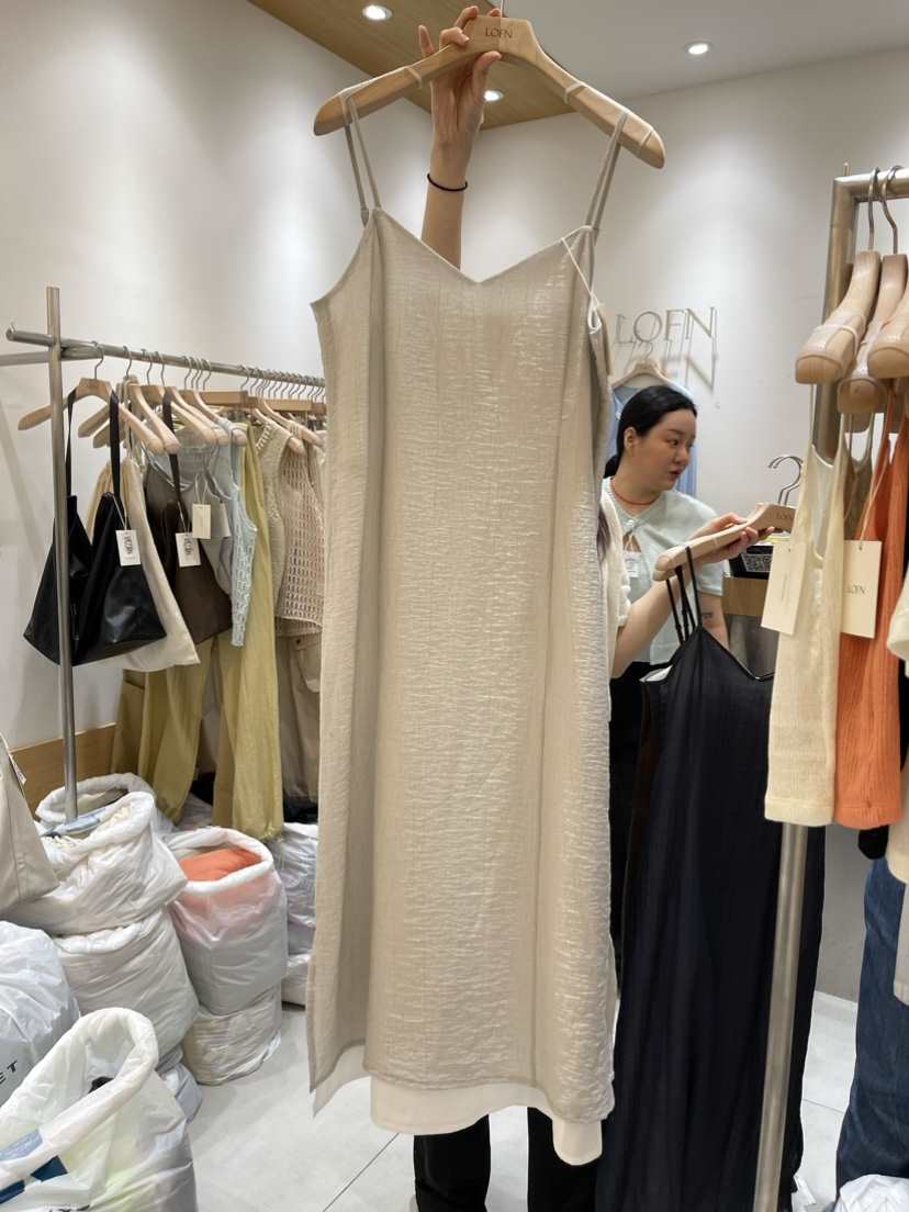 LOFN韓國直郵東大門實拍女裝新品職業休閑人氣24春夏連衣裙CURVY連衣裙