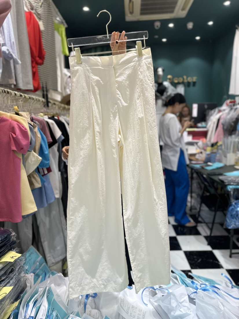Three color韓國直郵女裝新品24春夏時尚熱賣推薦休閑褲Three color休閑褲