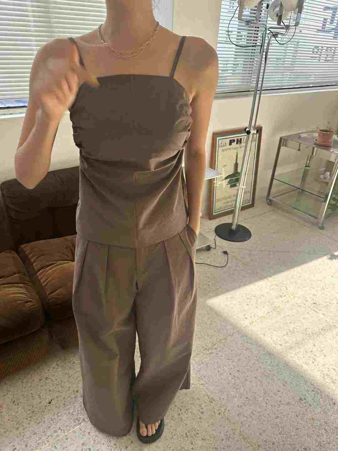 OVERFLOW韓國直郵東大門實拍女裝新款熱賣真品人氣時尚套裝OVERFLOW套裝