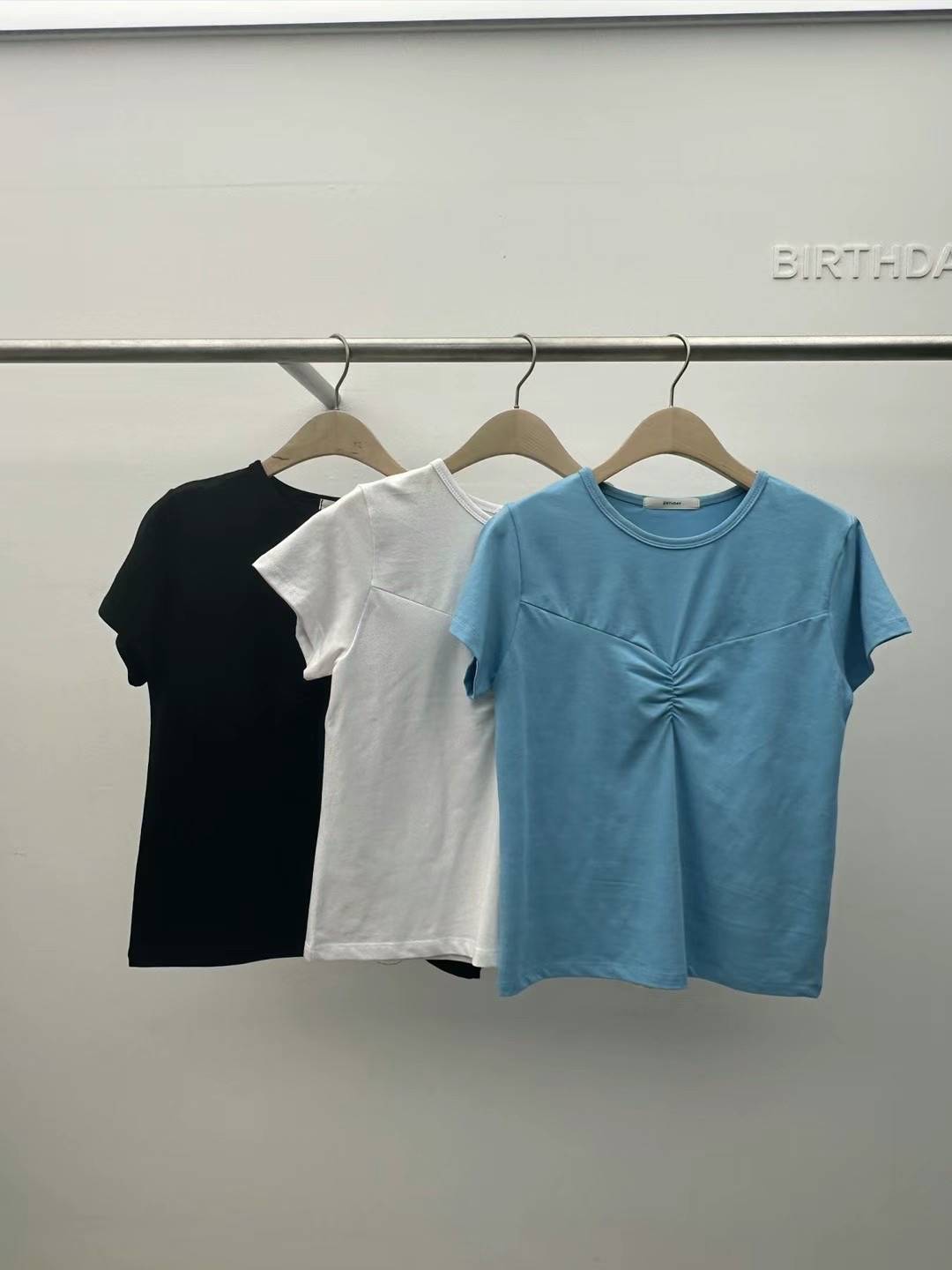 BIRTHDAY-OT韓國直郵東大門實拍女裝新品推薦24春夏時尚T恤BIRTHDAY-OTT恤