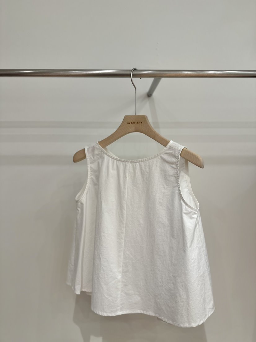 BARCE LONA直郵韓國代購女裝新品熱賣時尚推薦人氣吊帶背心BARCE LONA吊帶/背心