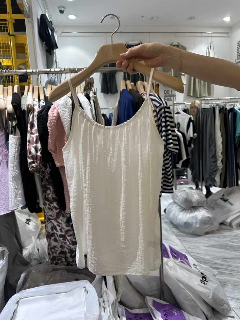 YIKHO STYLE直郵韓國代購女裝新品推薦人氣熱賣職業吊帶背心YIKHO STYLE吊帶/背心