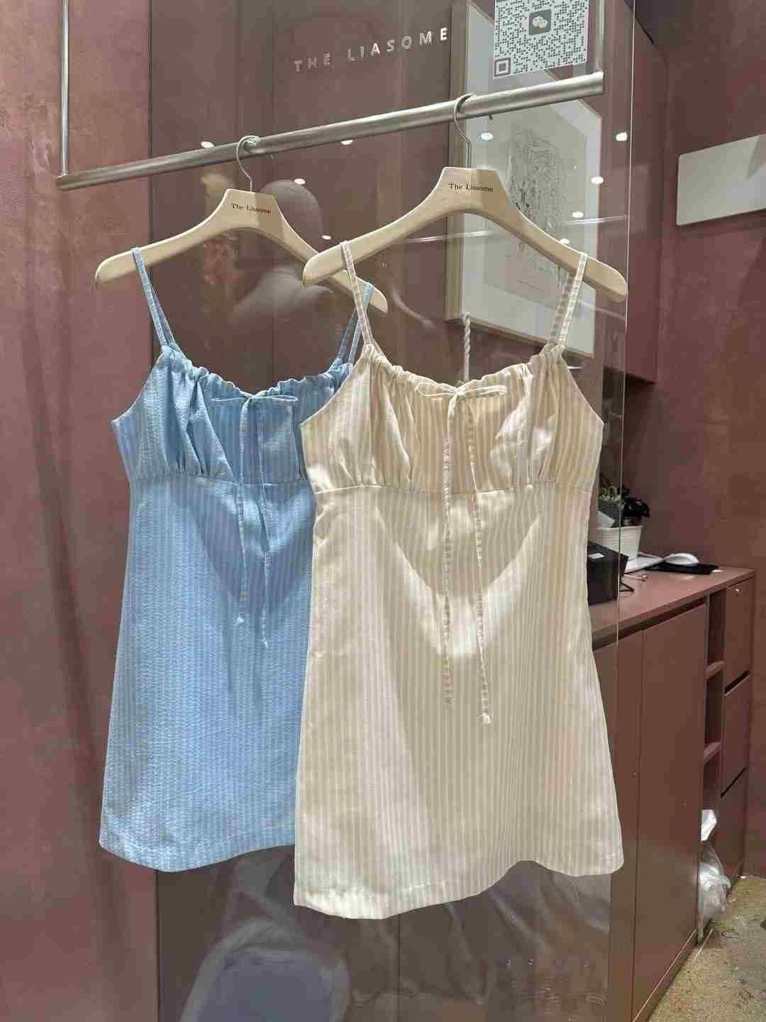 THE LIASOME直郵韓國代購女裝新款時尚職業推薦休閑連衣裙THE LIASOME連衣裙