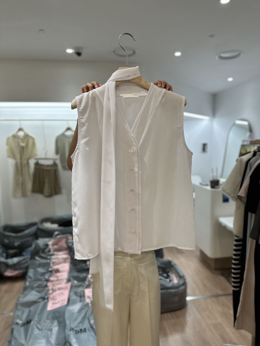 LEWIN韓國直郵東大門代購女裝新品推薦職業熱賣24春夏馬甲LEWIN馬甲