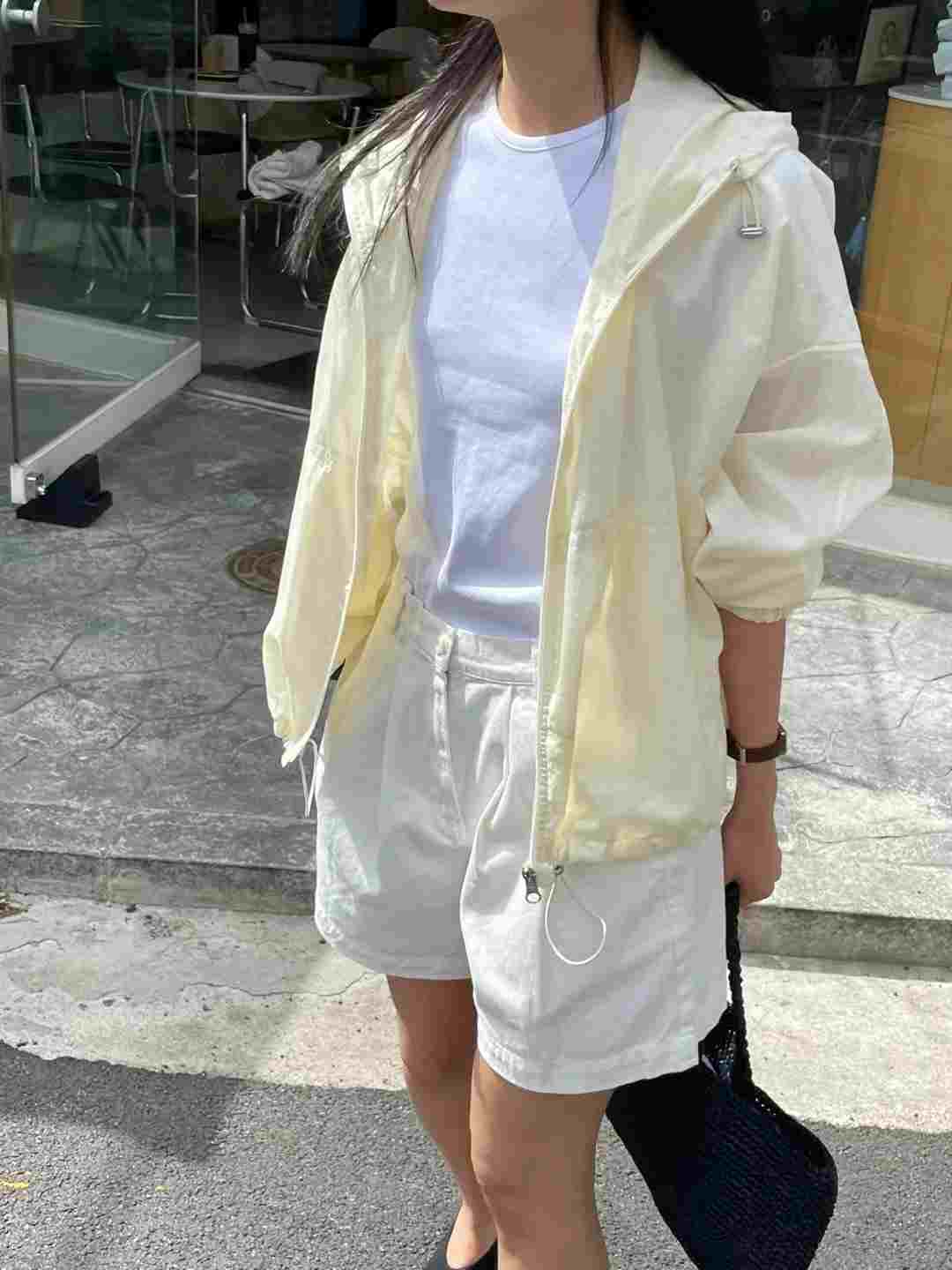 Le vral韓國直郵東大門實拍女裝新品熱賣時尚人氣夾克連帽Le vral夾克