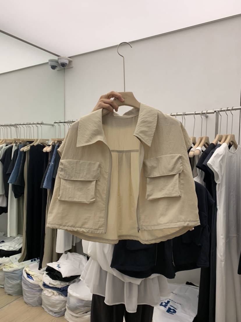 MOI韓國直郵女裝新款熱賣真品時尚人氣休閑職業推薦24春夏馬甲MOI-A馬甲