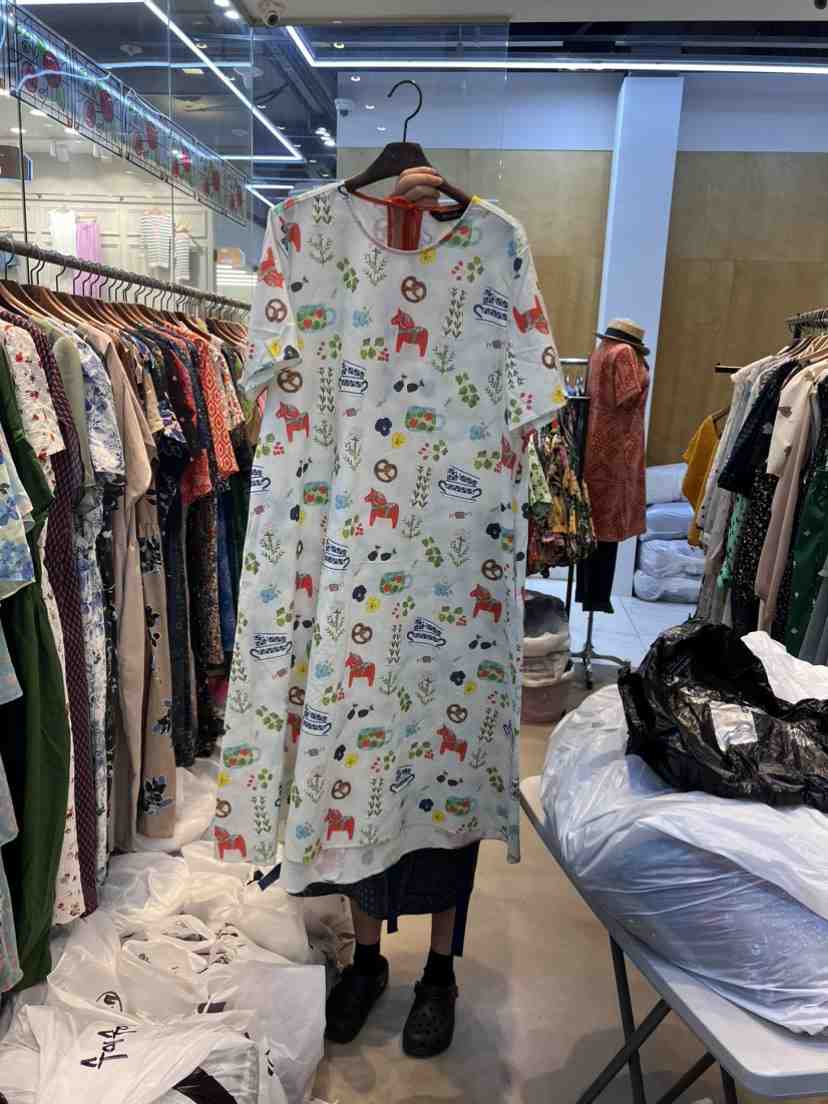SUISUI直郵韓國代購女裝新款職業推薦時尚人氣真品熱賣連衣裙SUISUI連衣裙